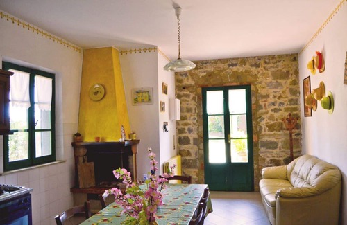 Cortona Villa | Private Villa with Pool, Pets Welcome & 10/10 Guest Rating