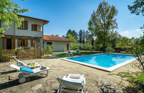 Vicchio Villa | Private Villa for 8 with Pool, WIFI & Spectacular Views