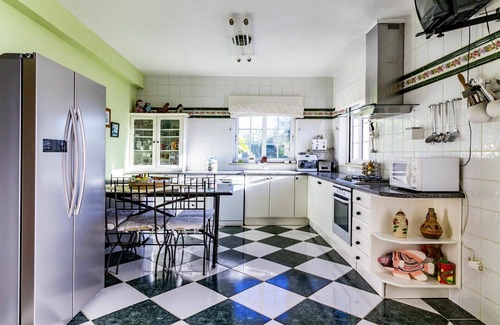 Silves House | Idyllic Private Villa with Pool, Hot Tub & Ocean Views
