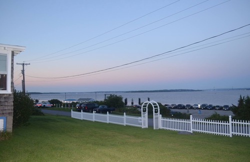 Portsmouth Cottage | Scenic Prudence Island Cottage with 180° Narragansett Bay Views