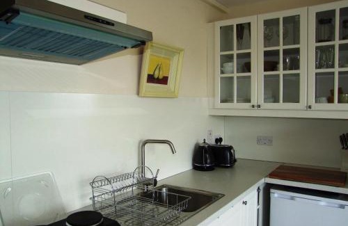 Glendalough Apartment | Explore Glendalough: Cozy Farmhouse Apartment Retreat
