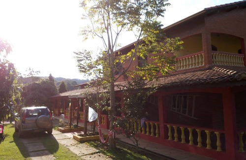Ibiuna House | Idyllic Ibiúna Getaway - Nature Retreat with Pool & Spa