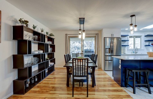 Larkspur House | Dog-Friendly Retreat with Hot Tub and Private Patio