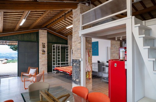 Citta Sant'Angelo Villa | Wonderful villa for 4 people with WIFI, hot tub, A/C, patio, pets allowed and panoramic view