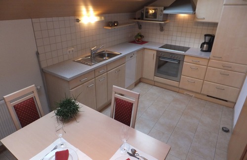 Schroecken Apartment | Unforgettable Stay with Ocean View, Garden & Playground