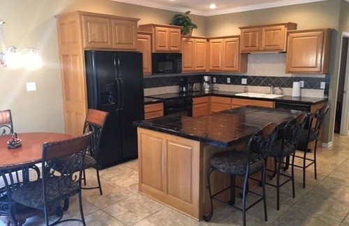 Lakeland Condo | Lakefront Retreat with Boat Slip & 9.8/10 Guest Rating