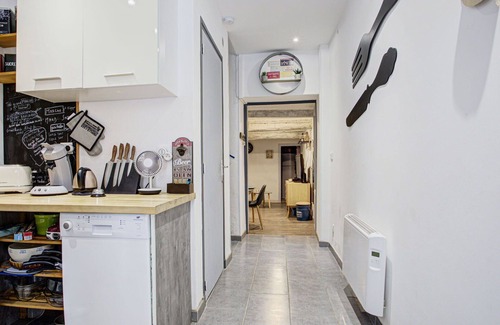 Saint-Hippolyte House | Relaxing Villa for 6 with Ocean View and Family Amenities