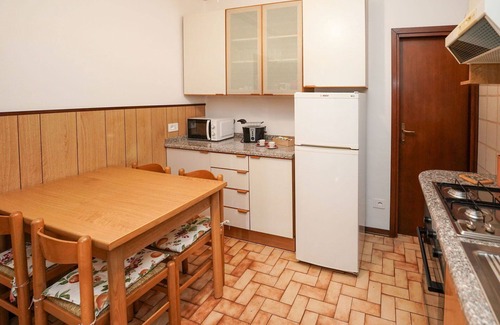 Laveno House | Wonderful villa for 5 guests with WIFI, TV, terrace, pets allowed and parking