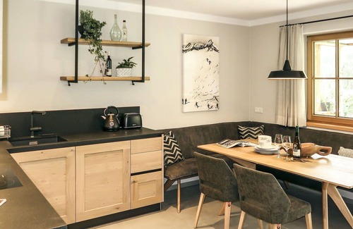 Wildschoenau Villa | Ideal Villa for 9 with WIFI, Terrace, and Parking