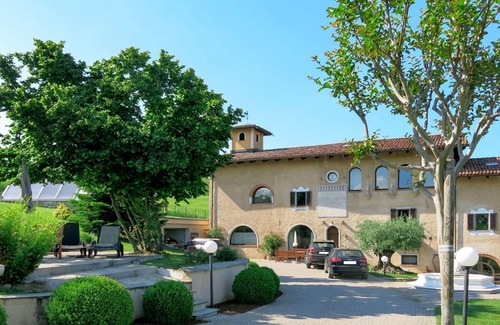 Bastia Mondovi House | Relaxing Villa for 4 with Pool, WiFi, and Terrace Access