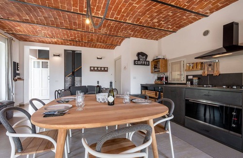 Portacomaro House | Cozy Villa for 4 with Private Pool and Terrace Perks