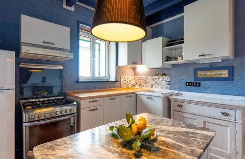 Stellanello House | Pet-Friendly Villa for 4 with Ocean View & Terrace