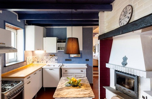 Stellanello House | Pet-Friendly Villa for 4 with Ocean View & Terrace