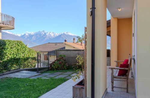 Musso House | Charming Villa: Lake View, Spa & Family-Friendly Amenities