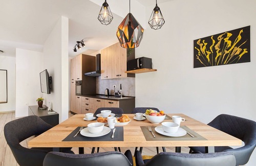 Radini House | Inviting Villa with Private Pool, Ocean View & Pet Friendly