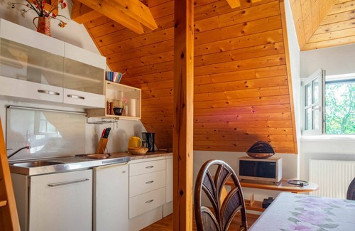 Holubovska Basta Villa | Ideal Villa for 10 with Private Pool and Scenic Lake Views