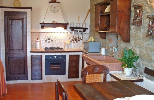 Cortona Villa | Idyllic Villa for 6 with Pool, WIFI & Panoramic Views
