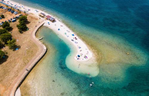 Valbandon Villa | Discover Villa Valbandon: Private Pool & Sauna Near Beach