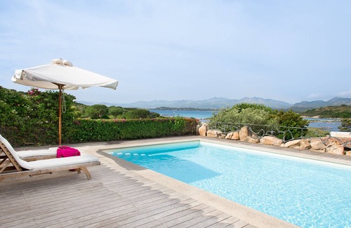 Capo Coda Cavallo Villa | Wonderful villa with pool and private big garden near the beach