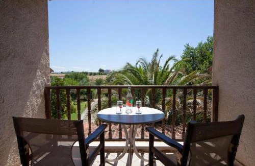Thermaikos Villa | Idyllic Villa with Spacious Yard near Potamos Beach
