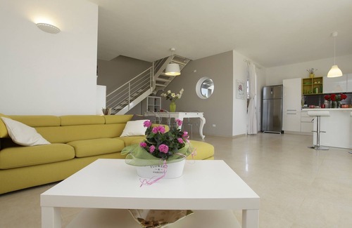 Alcamo Marina House | Impressive Villa with Private Pool & Ocean Views - Adamo