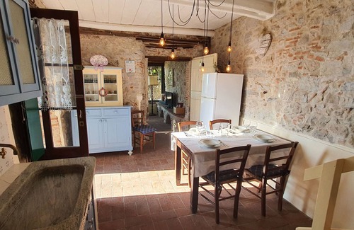 Chiatri Villa | Inviting Villa with Private Pool and Panoramic Views Near Lucca