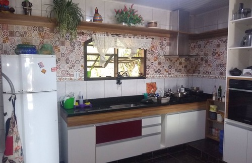Guaratiba House | Inviting Vista House Guaratiba with Kitchen Amenities