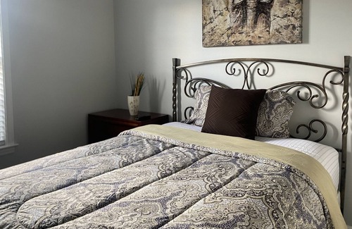 Gunter Afs House | Wonderfully Quiet, Comfortably Adorable, Peaceful, & Cozy.