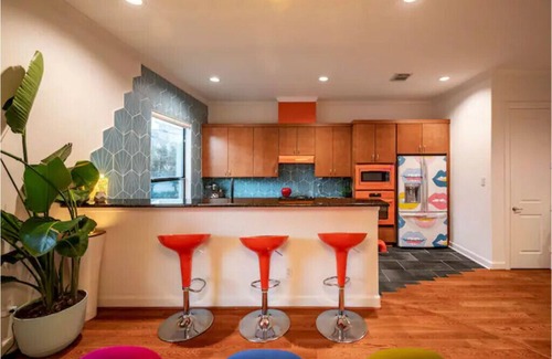 East Downtown Houston House | Experience the Pop Modern Wonderhaus Houston for Families