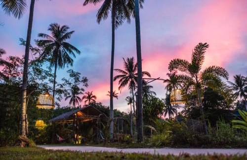 Ko Pha-ngan Resort | Enchanting Wonderland Healing Center with Oceanfront Spa