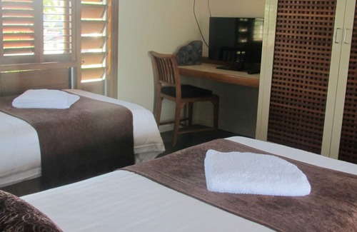 Wongaling Beach Apartment | Beachfront Wongalinga: Perfect for Families & Rated 10/10