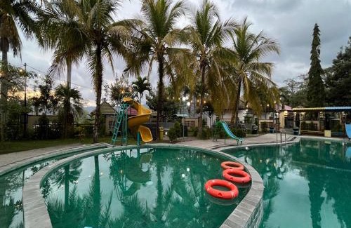 Mulyosari Hotel | Wonorejo Hotel Mitra RedDoorz