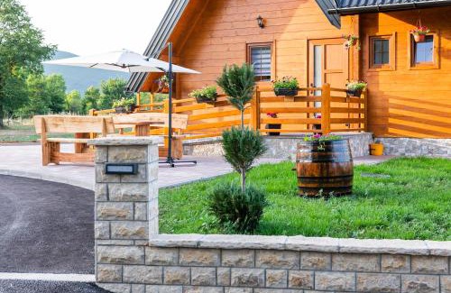 Korenica Ski Chalet | Wood Fairy: Pet-Friendly Retreat with Hot Tub & Top Reviews