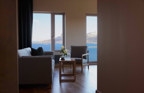 Bodo Hotel | Discover Wood Hotel Bodø: A 4-Star Family Retreat