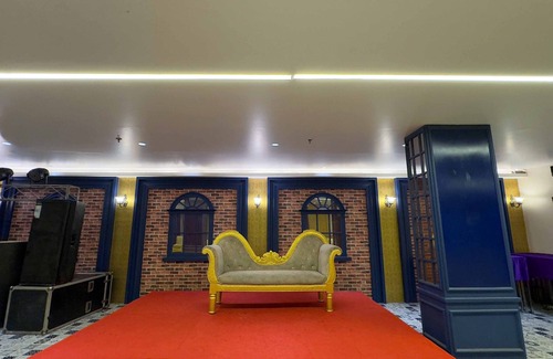 Anand Vihar Hotel | Cozy Woodapple Residency: Family-Friendly with Great Amenities