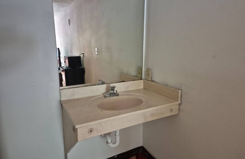Rome Hotel | Budget-Friendly Woodberry Inn & Suites with Breakfast Included
