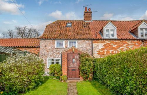 Market Rasen House | Welcoming Woodbine Cottage: Pet-Friendly Retreat for Families