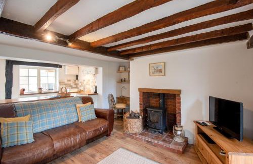 Market Rasen House | Welcoming Woodbine Cottage: Pet-Friendly Retreat for Families