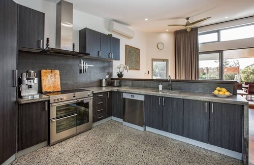 Yallingup Siding House | Woodbridge Vista: Ocean View Pool and Spa with 9.8 Rating