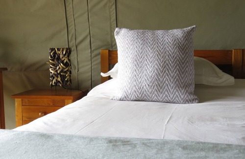 Sidbury Other | Discover Woodbury Tented Camp - Amakhala Game Reserve Escape
