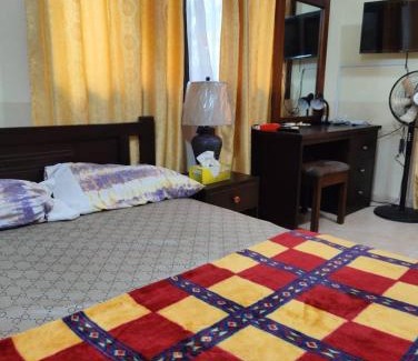 Freetown Villa | Woodcot Lodge