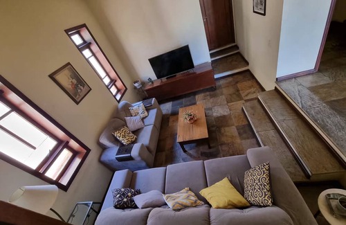 Amparo Cottage | Cozy Retreat Near São Paulo's Water Circuit with Pool