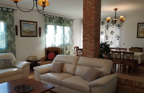 Toledo Ski Chalet | Tranquil Wooded Finca with Pool and Spa in Toledo