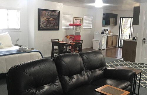 Phoenix Lake-Cedar Ridge Apartment | Wooded Retreat: Your Private Getaway for Fun and Relaxation