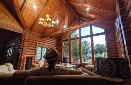 Touwu House | Family-Friendly Wooden 北美莊園: 4-Star Excellence Awaits