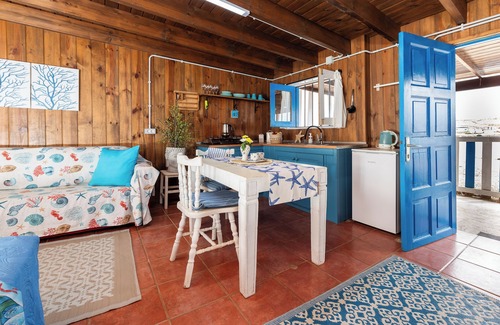 La Oliva Apartment | Cozy Beachside Cabin with Pet-Friendly Amenities