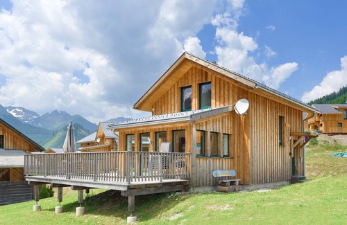 Hohentauern Ski Chalet | Idyllic Wooden Chalet in Hohentauern with Relaxing Sauna