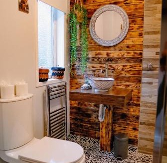 Kilmun House | Wooden Cosy Retreat at Hunters Quay: Pet-Friendly Experience