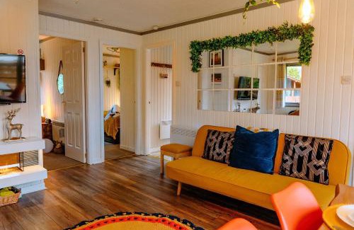 Kilmun House | Wooden Cosy Retreat at Hunters Quay: Pet-Friendly Experience