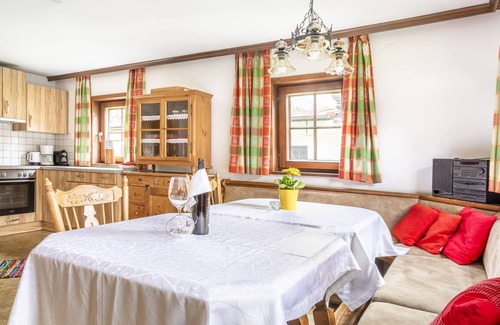 Maschl House | Cozy 400-Year-Old Wooden House with Pool & Pet-Friendly Amenities